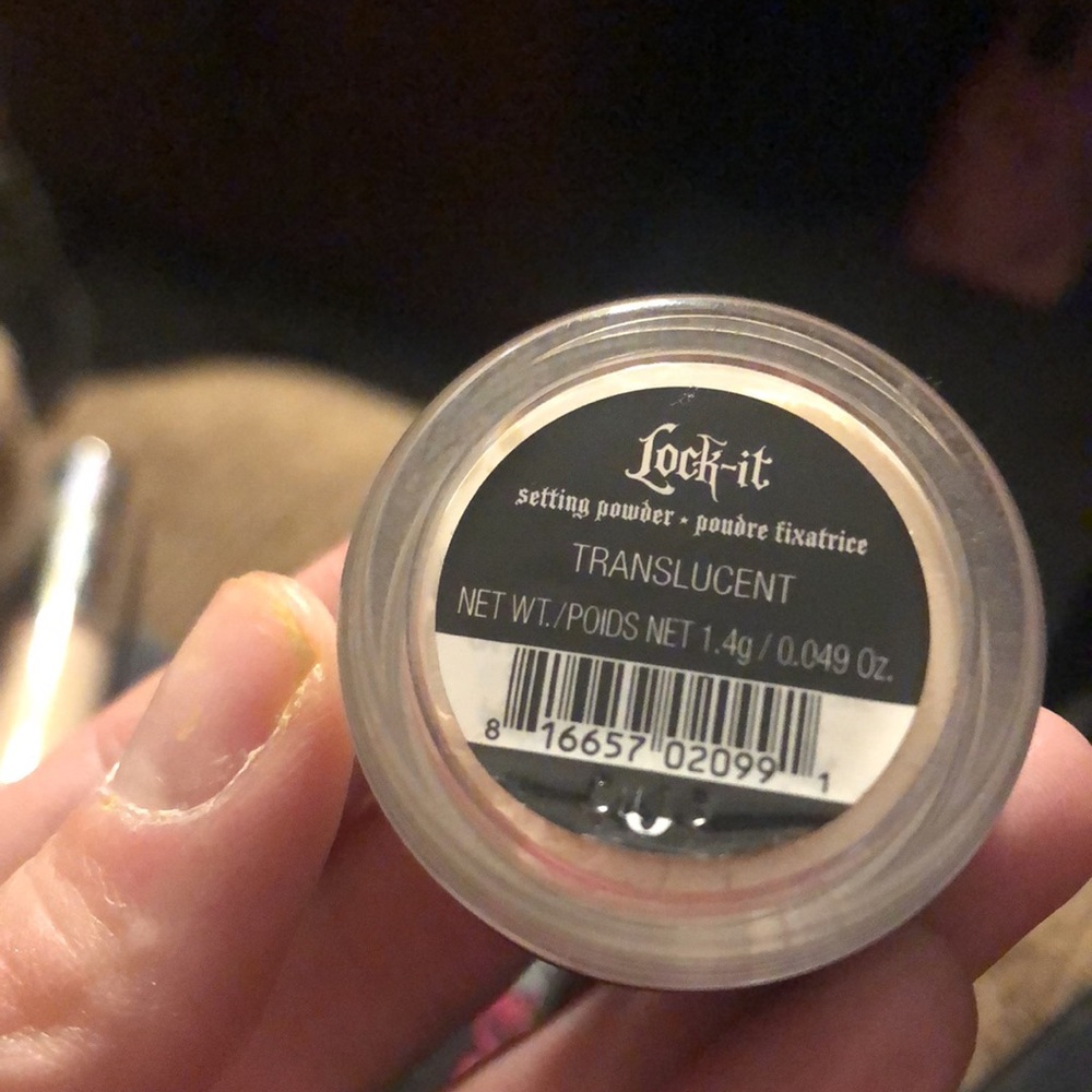KVD Beauty Lock-It Setting Powder in Translucent 1.4g BRAND NEW NEVER OPENED! - Picture 4 of 4